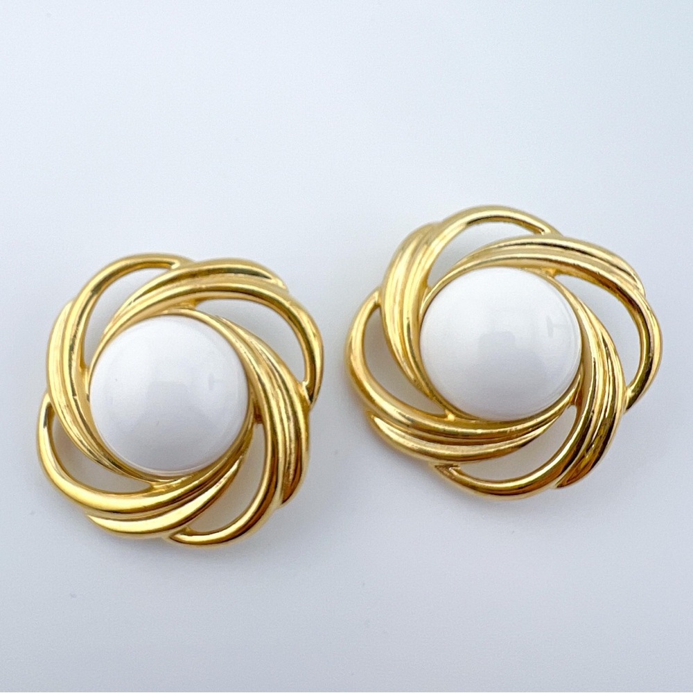 Trifari Gold and White Twisted Clip On Vintage Earrings